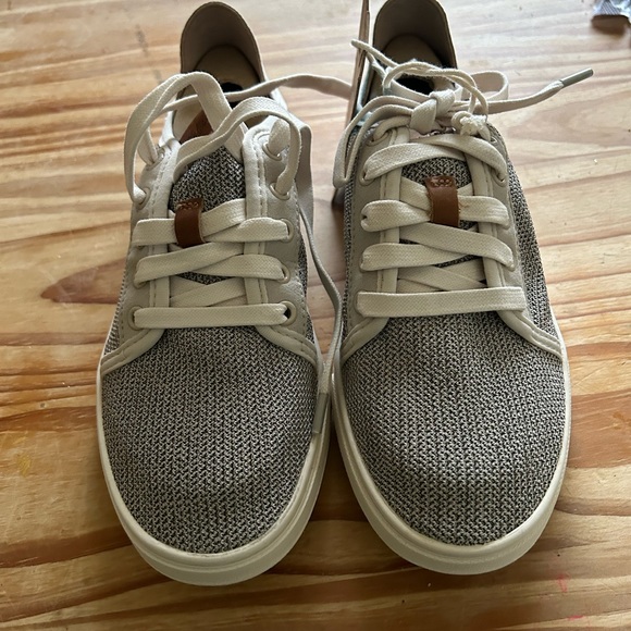 Brand new sneakers - Picture 3 of 6